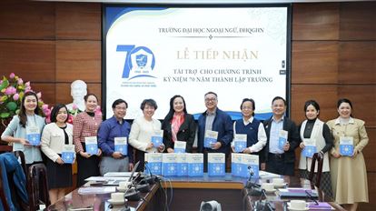 Quốc Tế Việt và Viện CLEF trao quà, đồng hành cùng Trường Đại học Ngoại ngữ – Đại học Quốc gia Hà Nội nhân dịp kỷ niệm 70 năm thành lập (1955–2025)