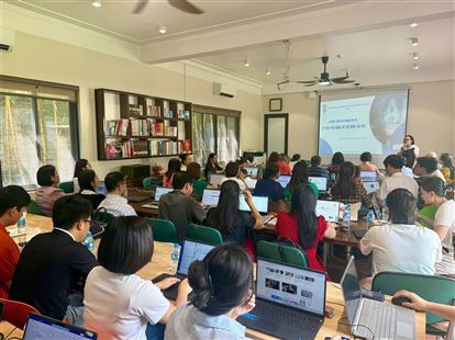 Đồng hành cùng học viên nâng cao năng lực công nghệ với khóa đào tạo kỹ năng ứng dụng AI